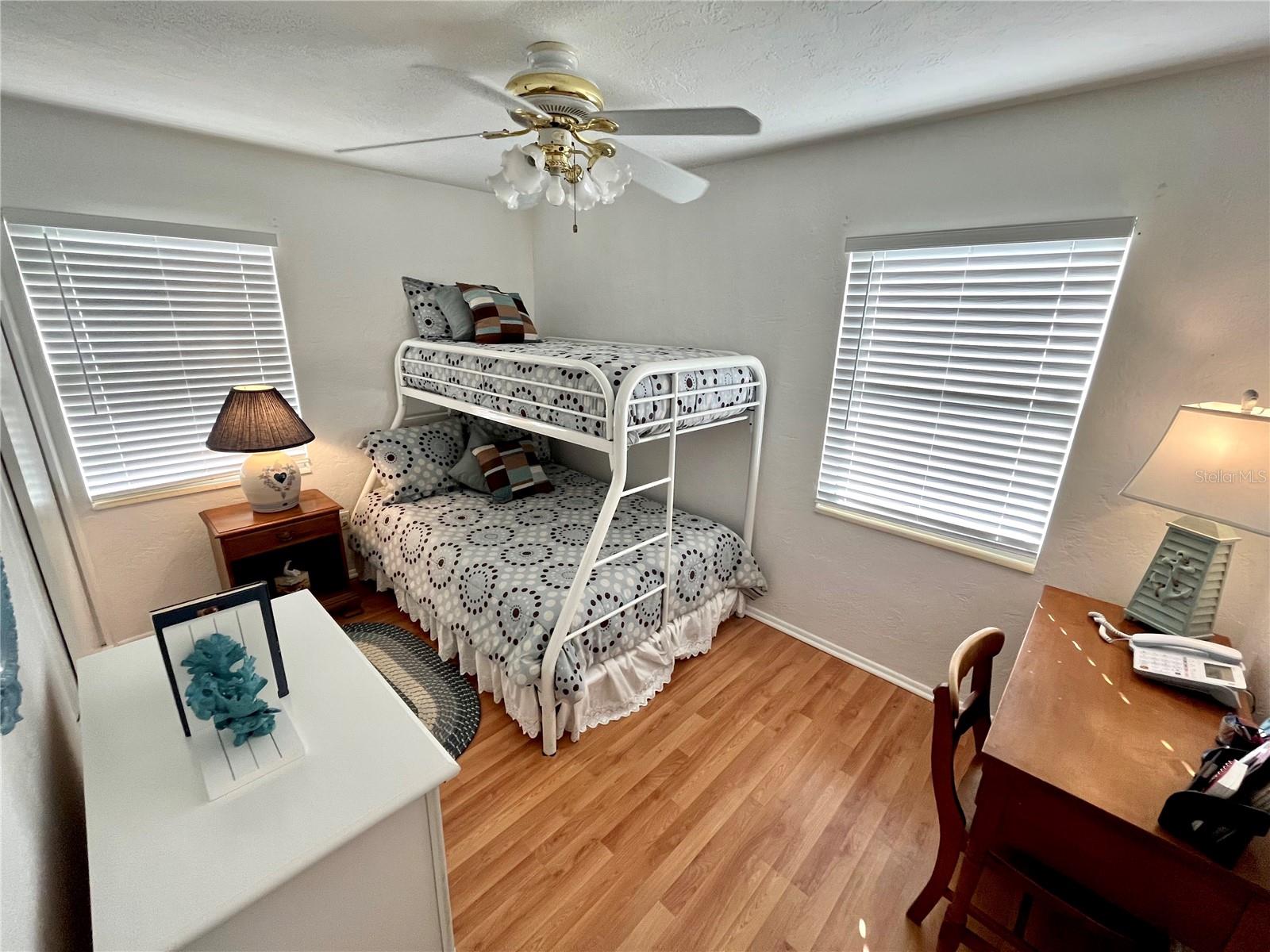 MEADOW LAWN 5TH ADD - Residential