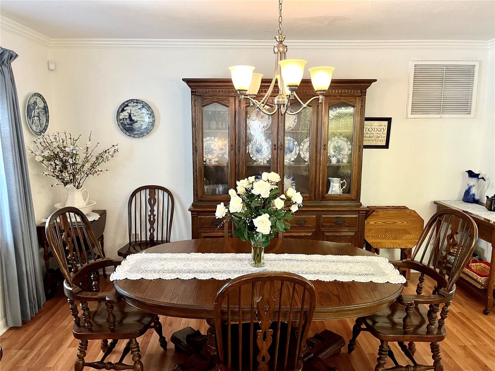 MEADOW LAWN 5TH ADD - Residential