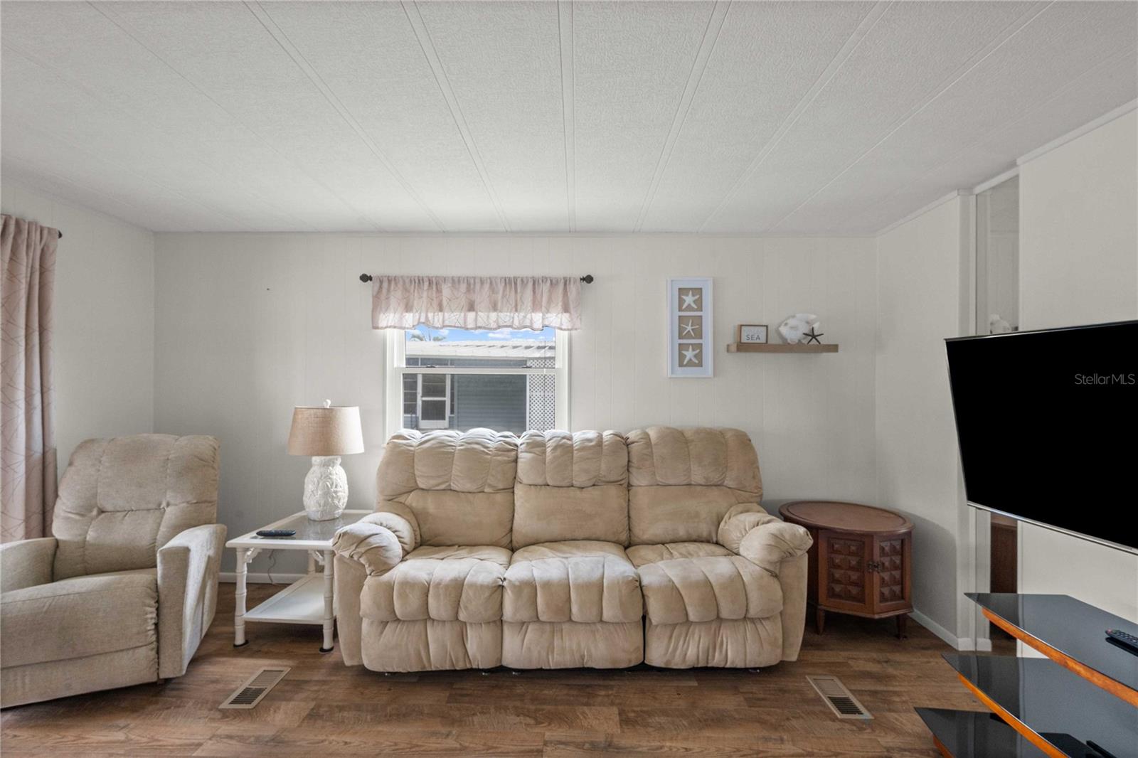LAKE BETMAR ESTATES - Residential