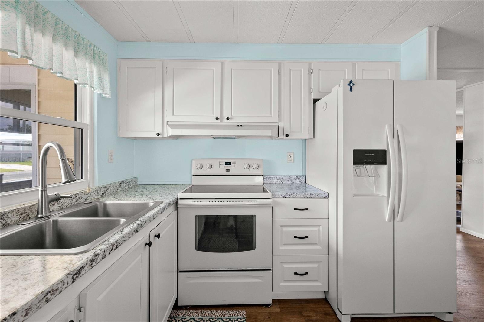LAKE BETMAR ESTATES - Residential
