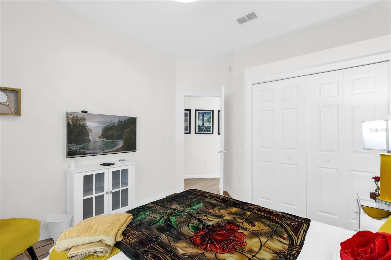 SUNSET LAKES PH 1 - Residential