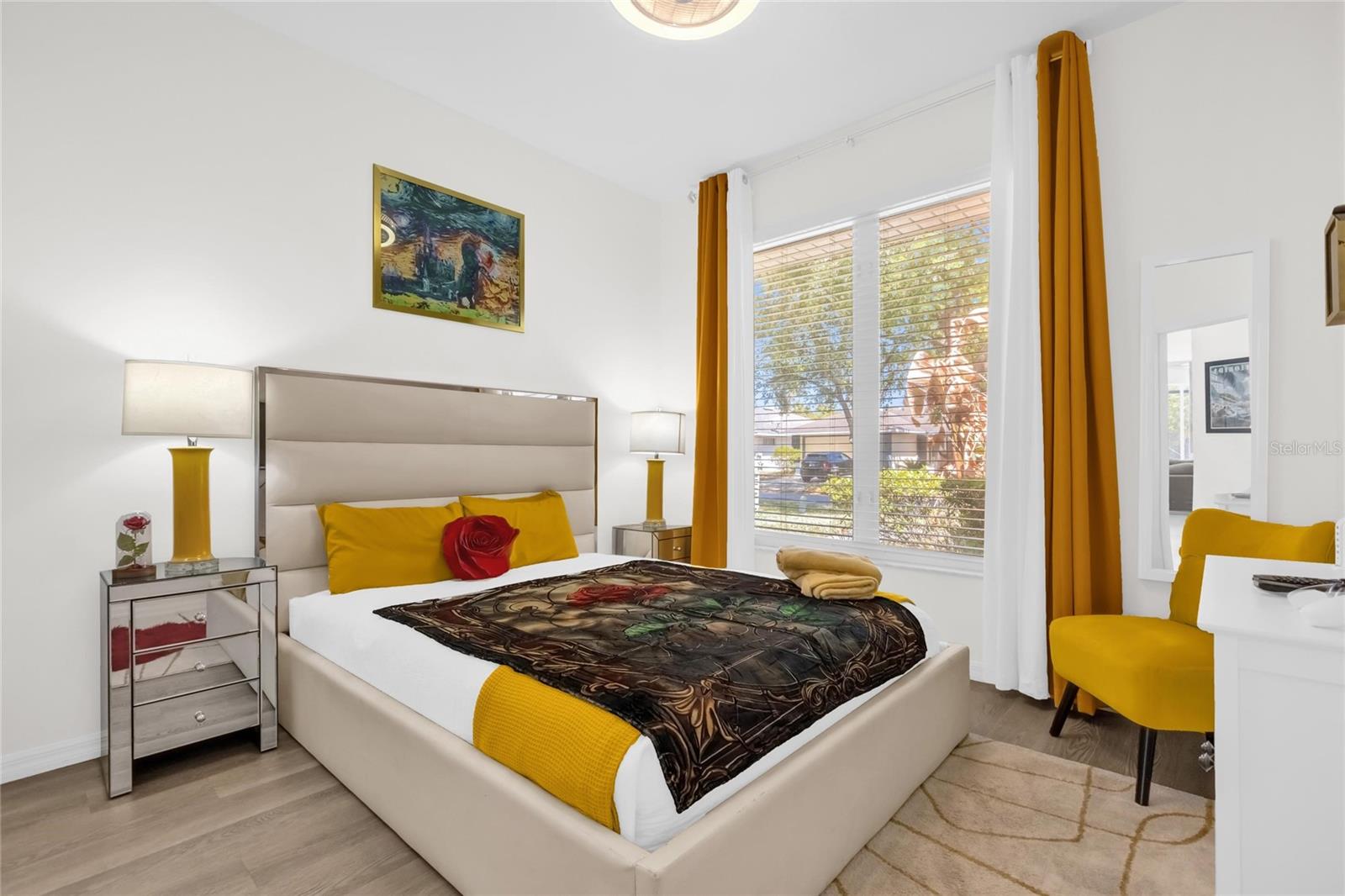 SUNSET LAKES PH 1 - Residential