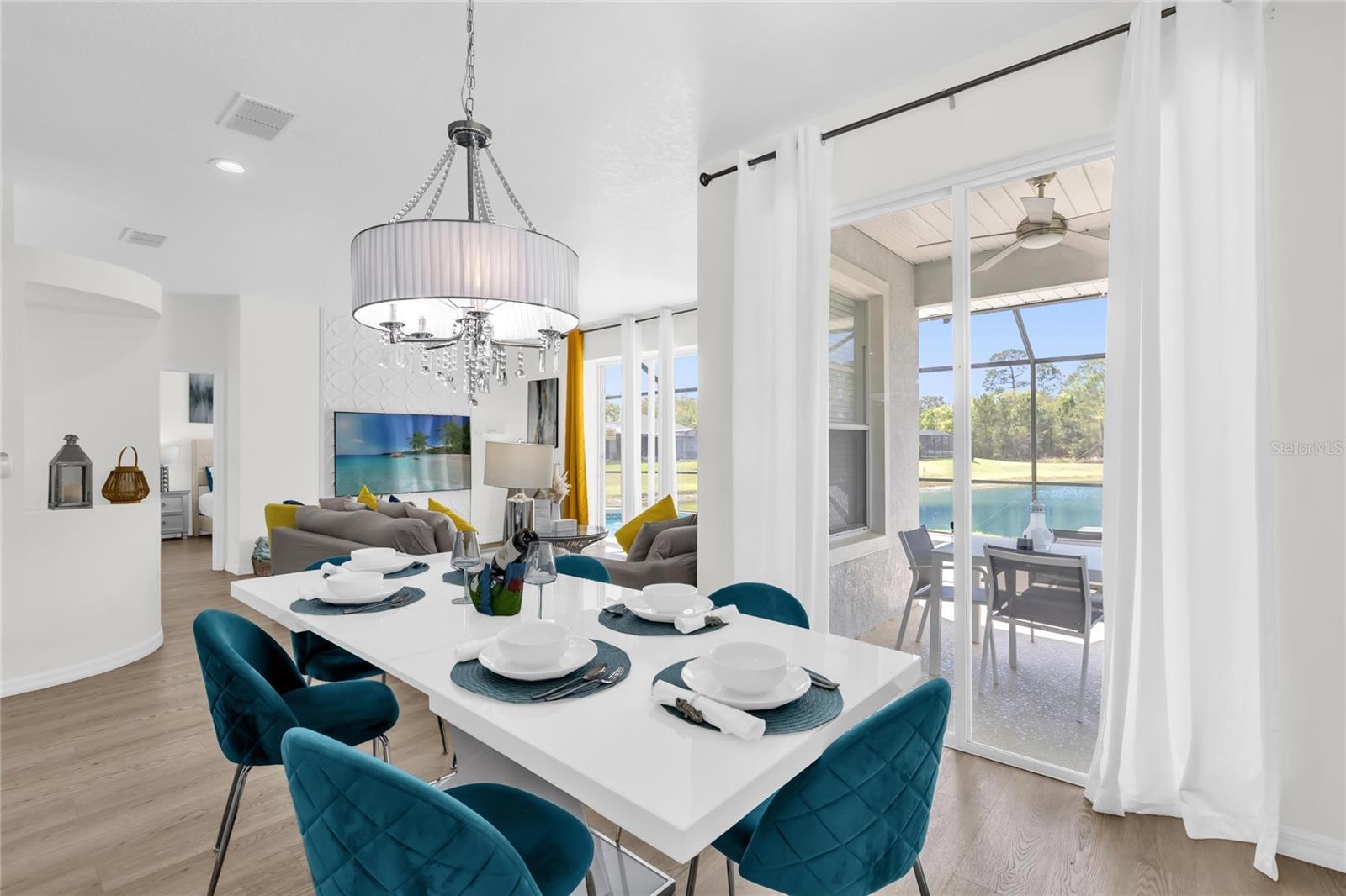 SUNSET LAKES PH 1 - Residential