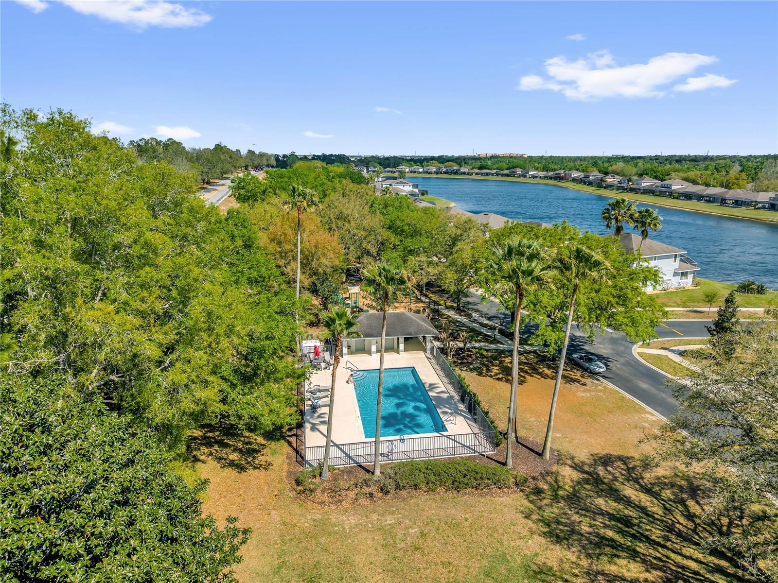 SUNSET LAKES PH 1 - Residential