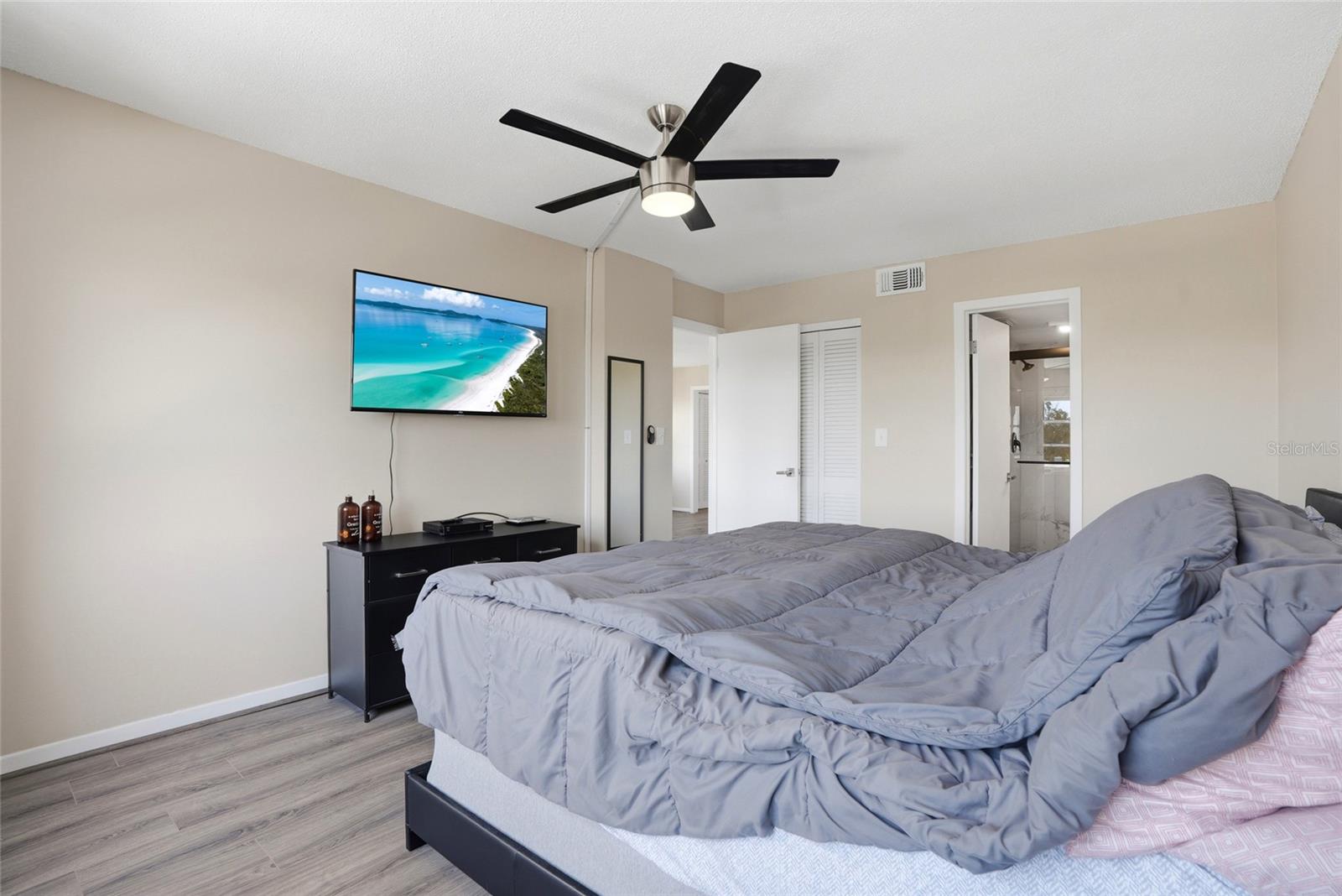 SEMINOLE-ON-THE-GREEN CAVALIER BLDG - Residential