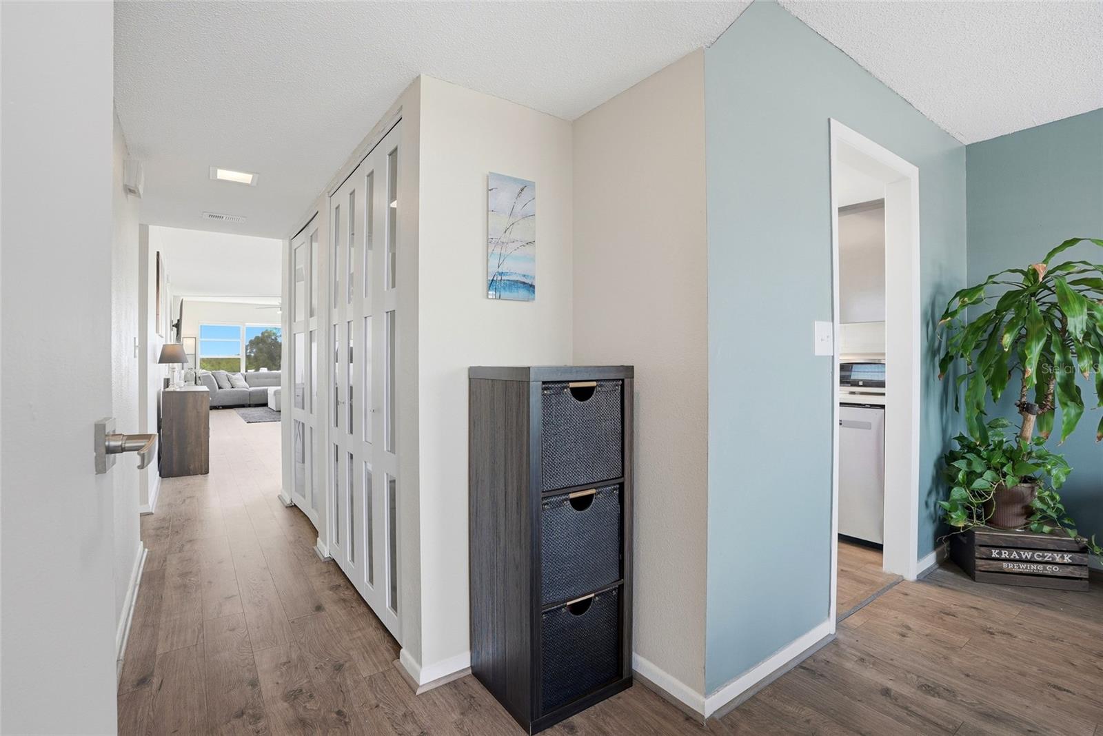 SEMINOLE-ON-THE-GREEN CAVALIER BLDG - Residential