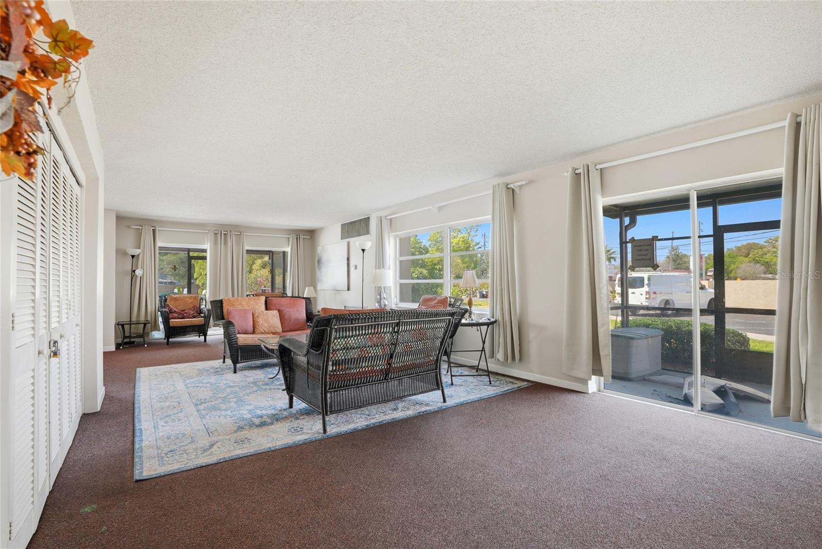 SEMINOLE-ON-THE-GREEN CAVALIER BLDG - Residential