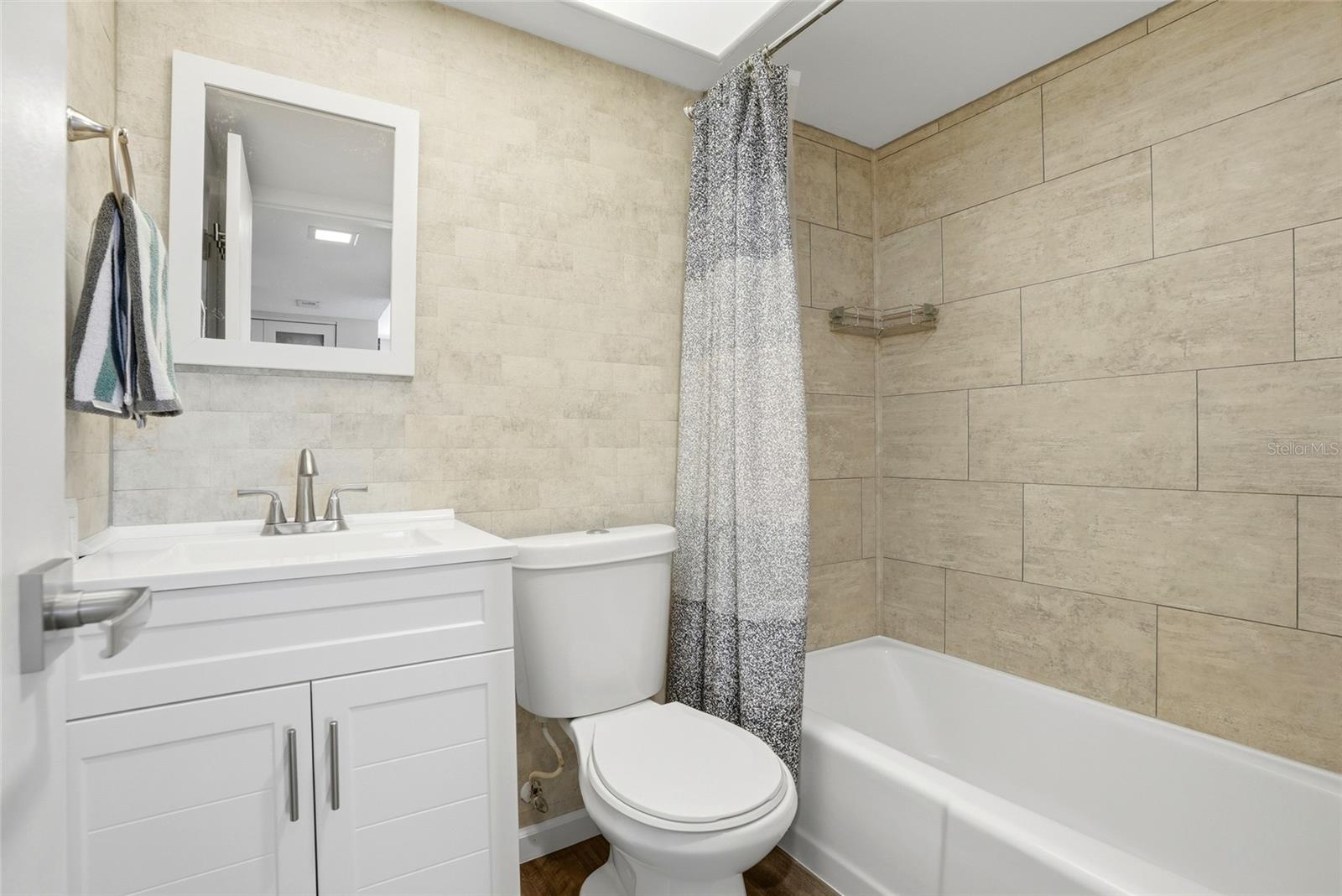 SEMINOLE-ON-THE-GREEN CAVALIER BLDG - Residential