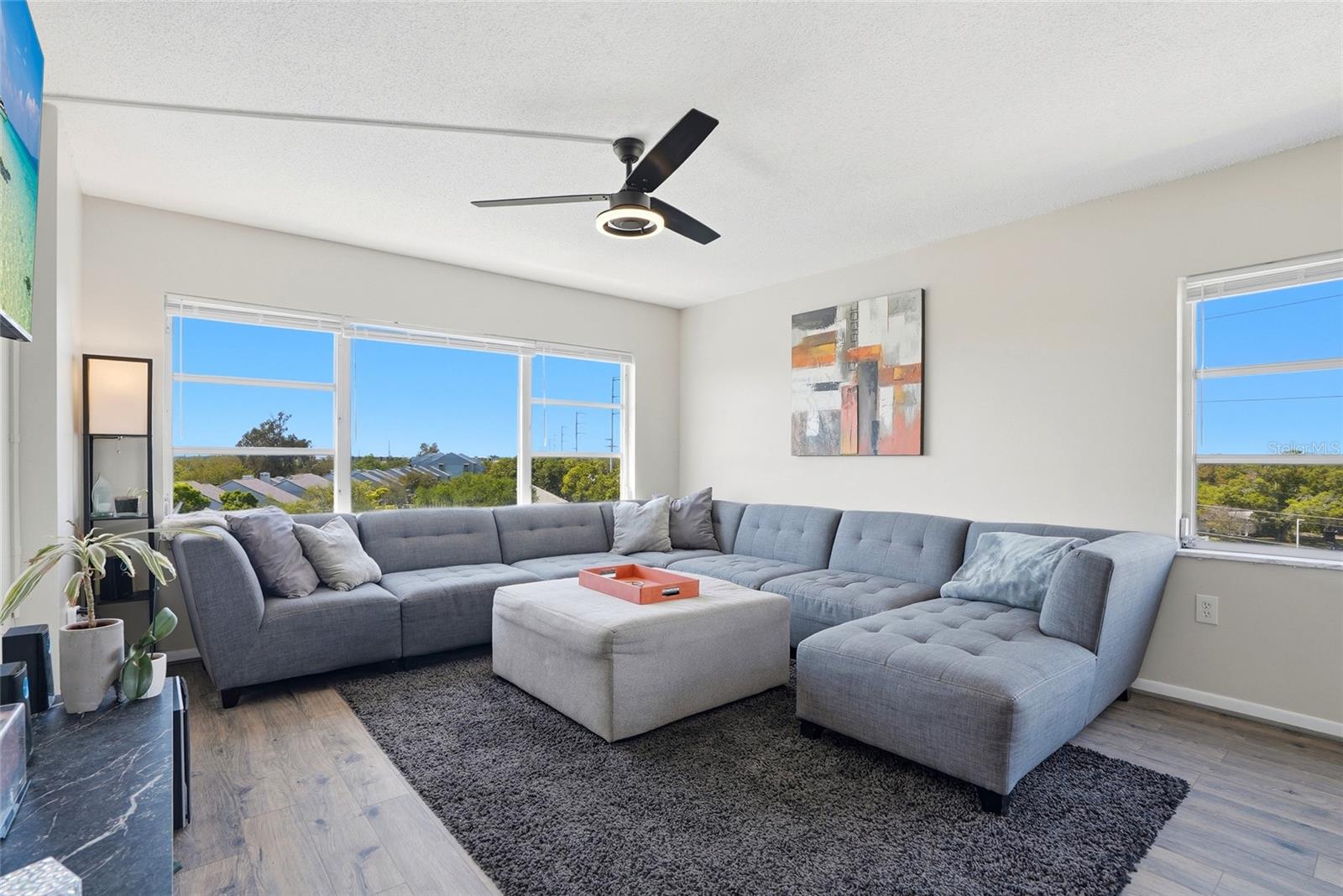 SEMINOLE-ON-THE-GREEN CAVALIER BLDG - Residential