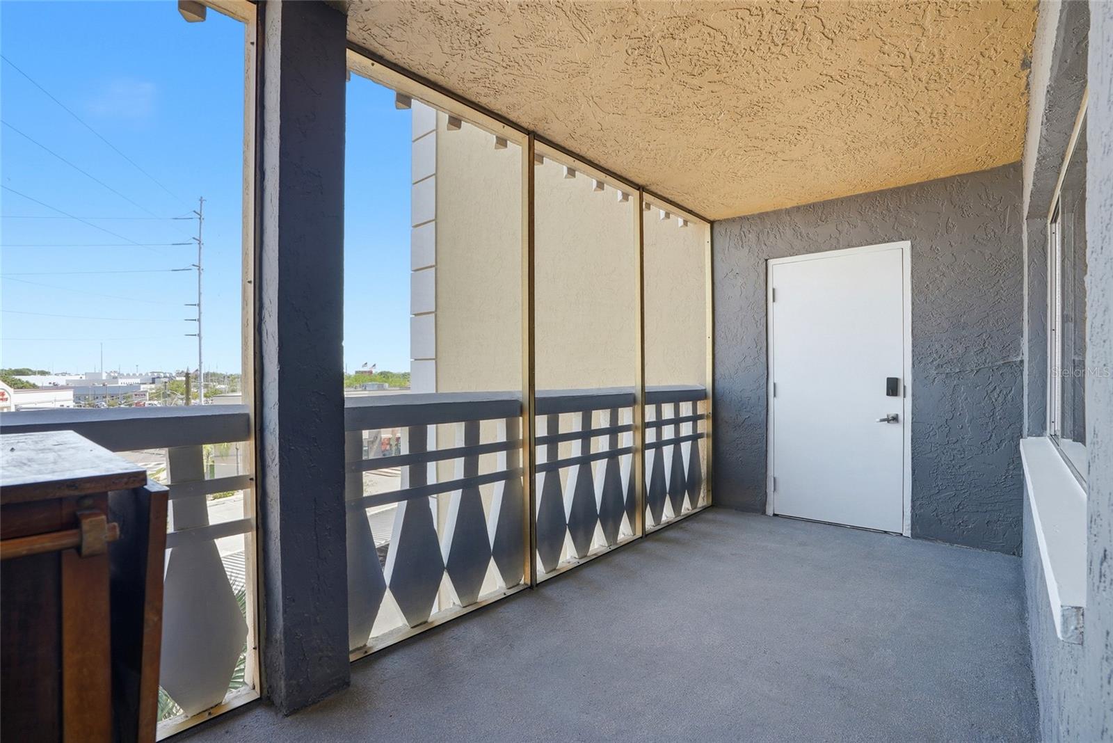 SEMINOLE-ON-THE-GREEN CAVALIER BLDG - Residential