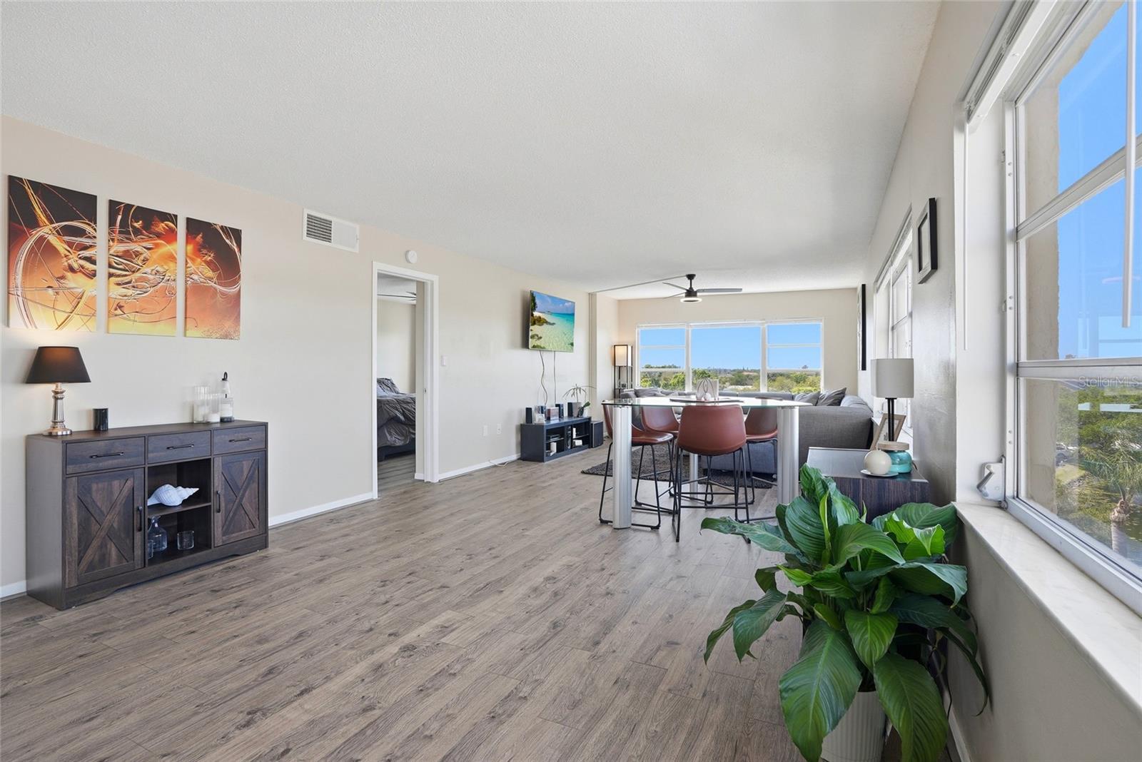 SEMINOLE-ON-THE-GREEN CAVALIER BLDG - Residential