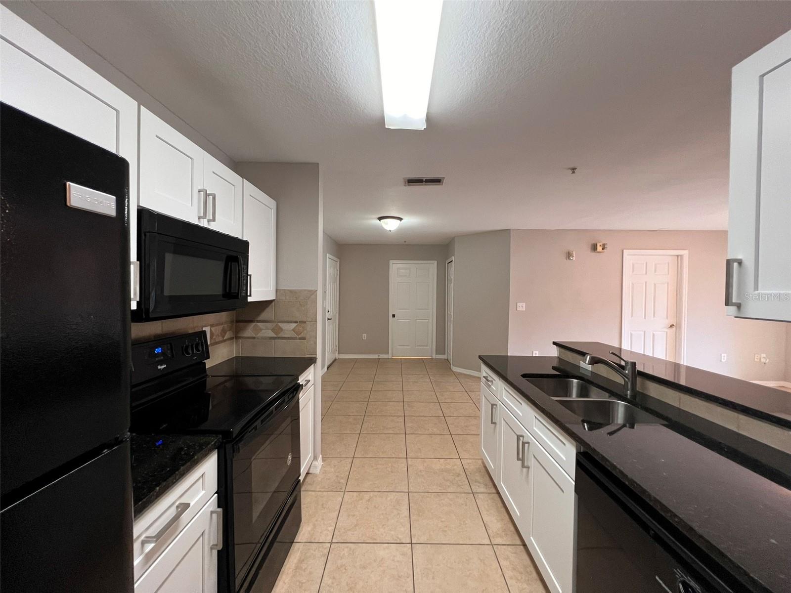 5459 VINELAND ROAD 4101