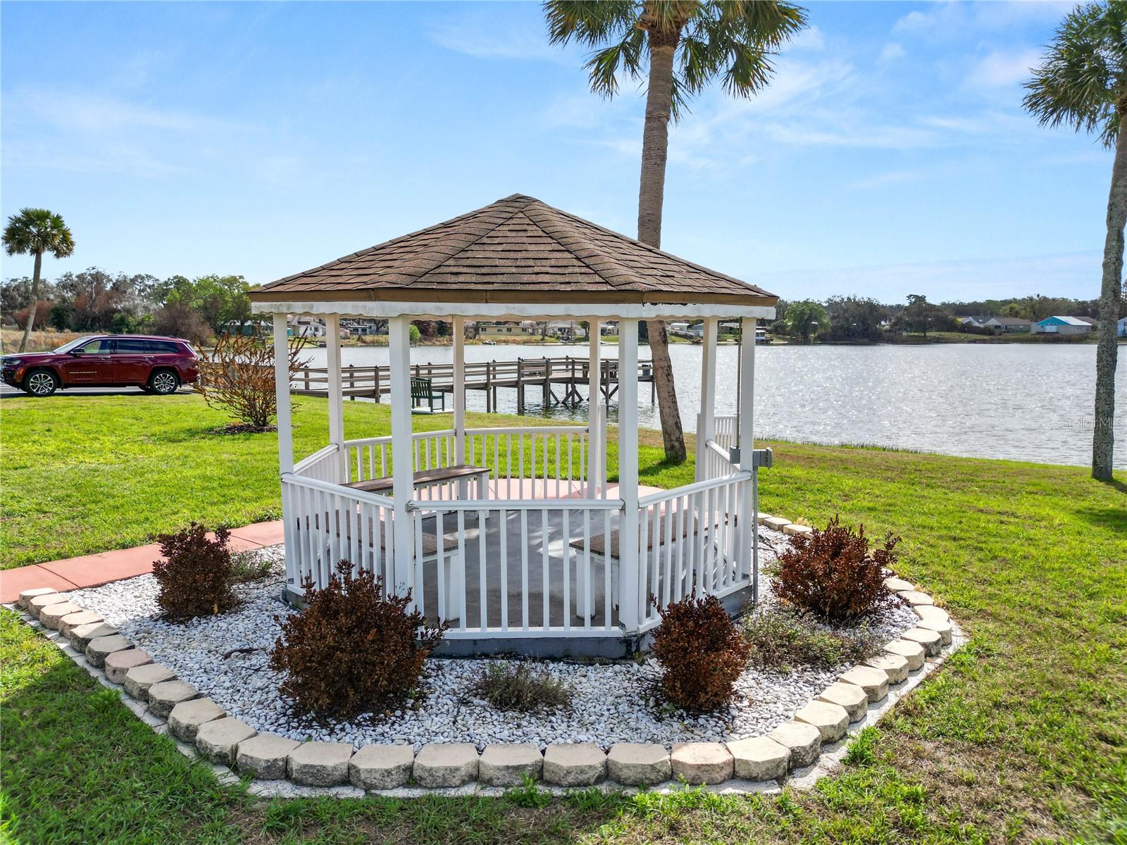 OAKWOOD ESTATES - Residential