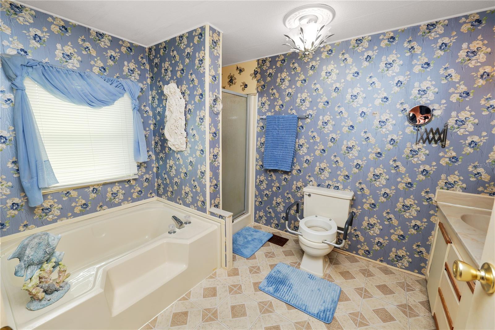 OAKWOOD ESTATES - Residential