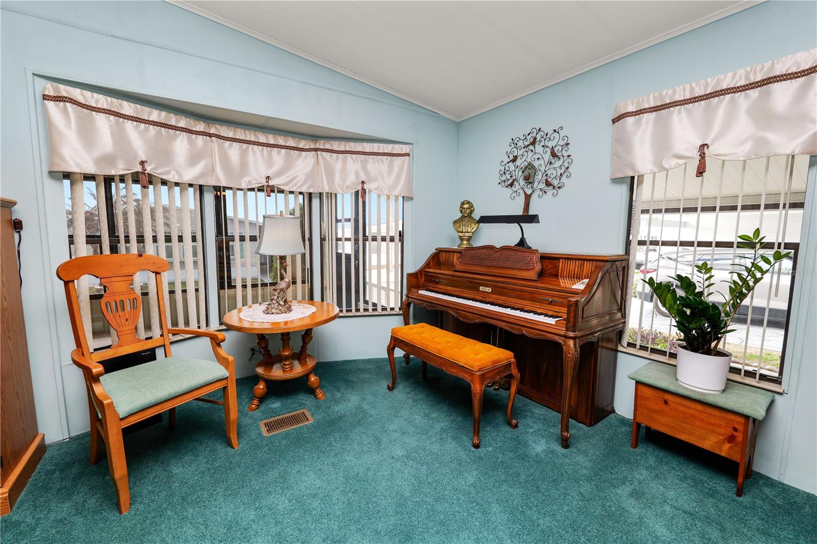 OAKWOOD ESTATES - Residential