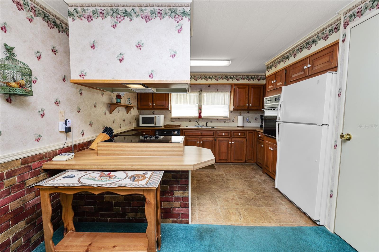 OAKWOOD ESTATES - Residential