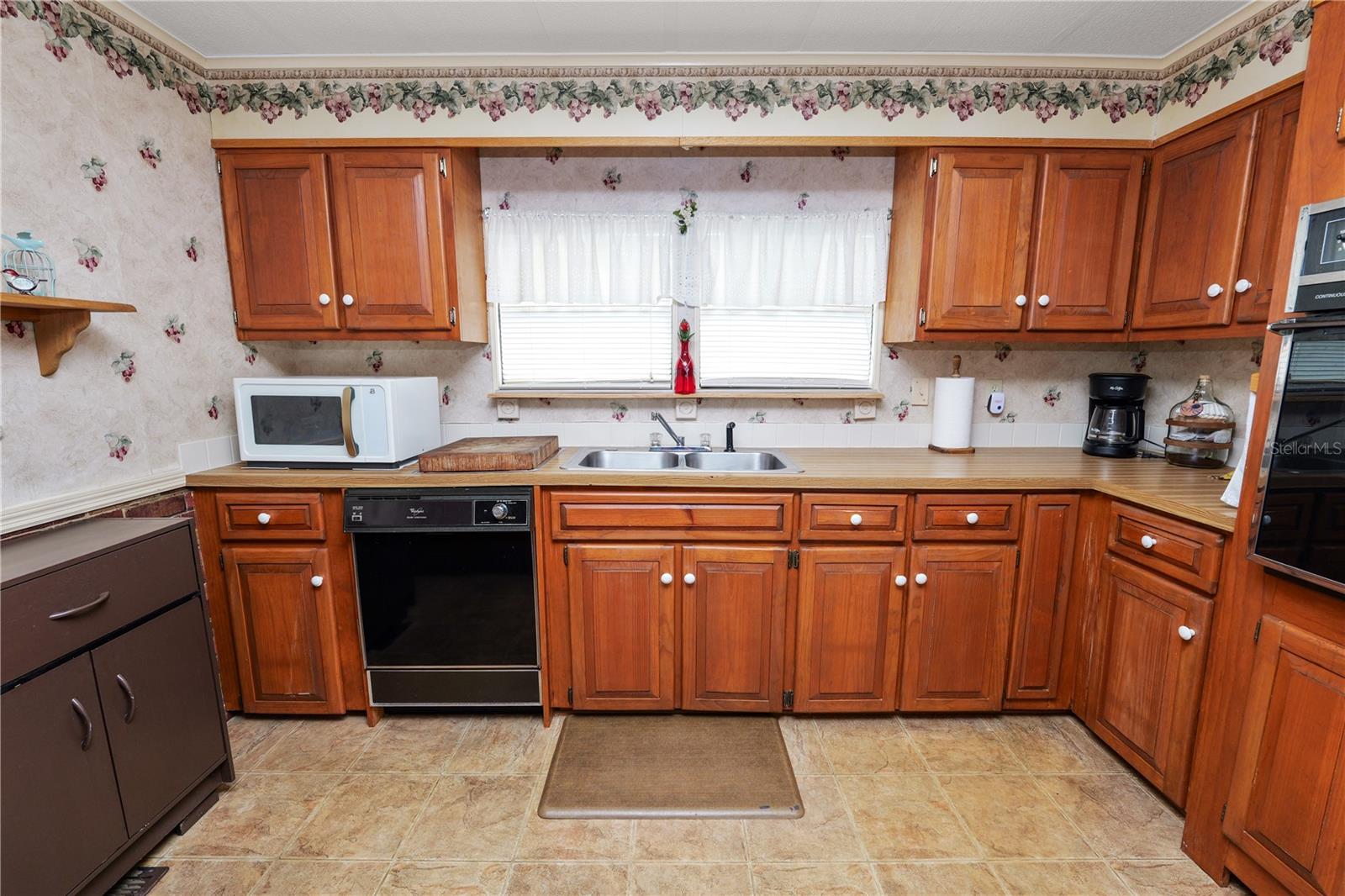 OAKWOOD ESTATES - Residential