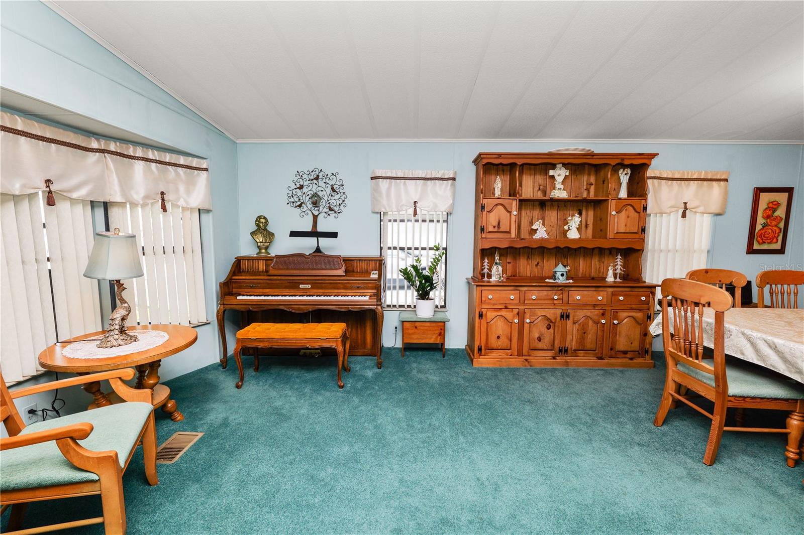 OAKWOOD ESTATES - Residential