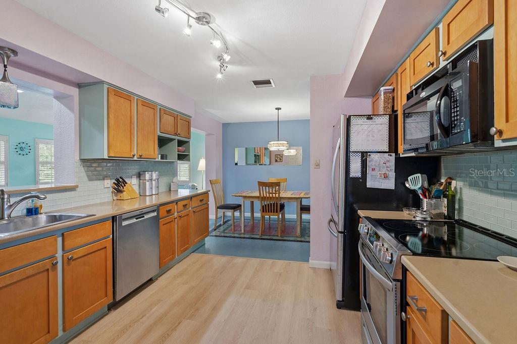 BELLE AYRE ESTATES - Residential