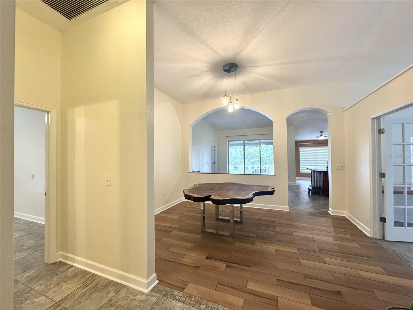 MEADOW POINTE PRCL 17 - Residential Lease