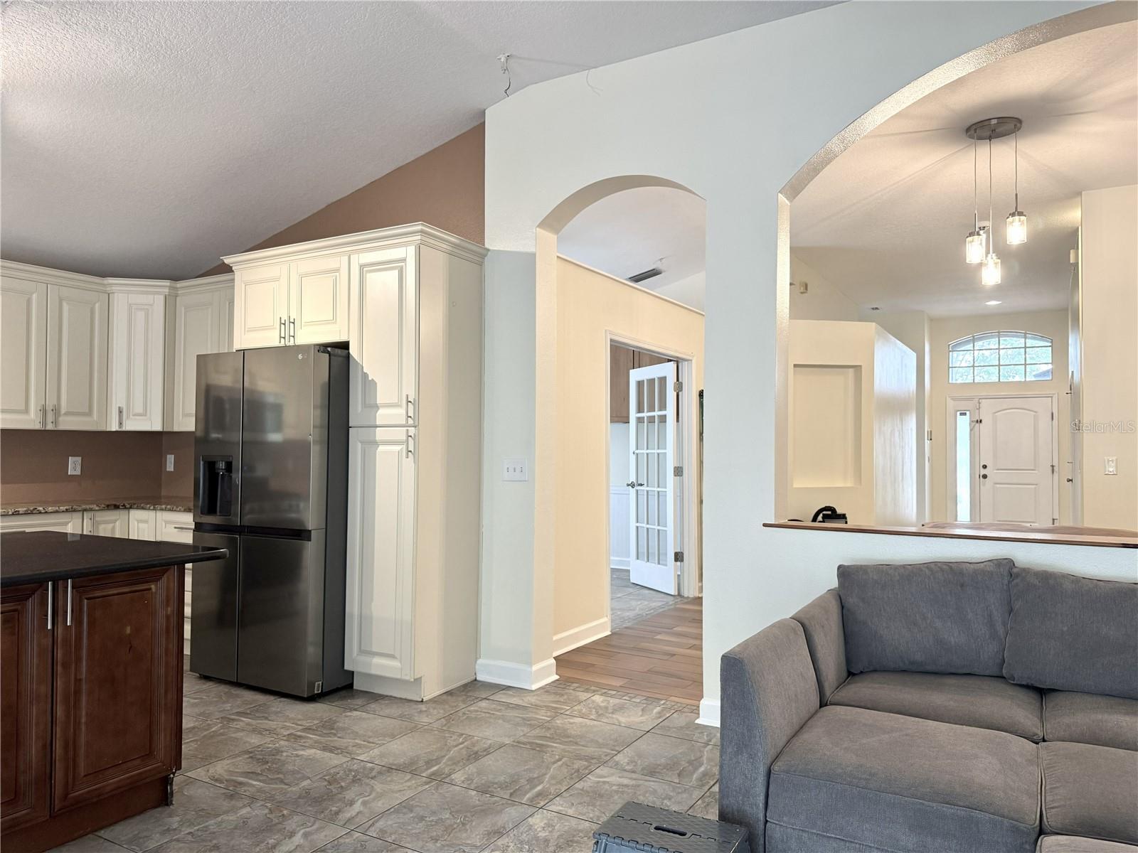 MEADOW POINTE PRCL 17 - Residential Lease