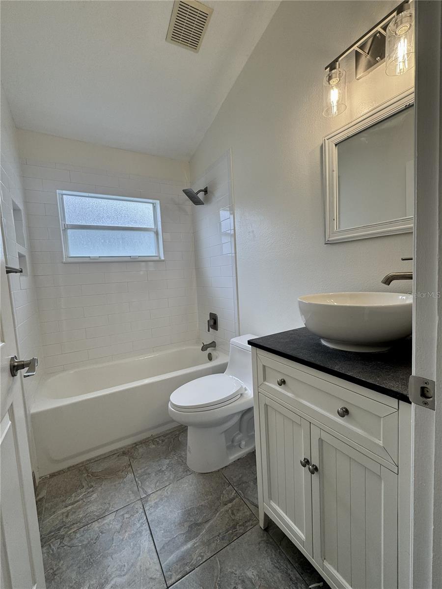 MEADOW POINTE PRCL 17 - Residential Lease