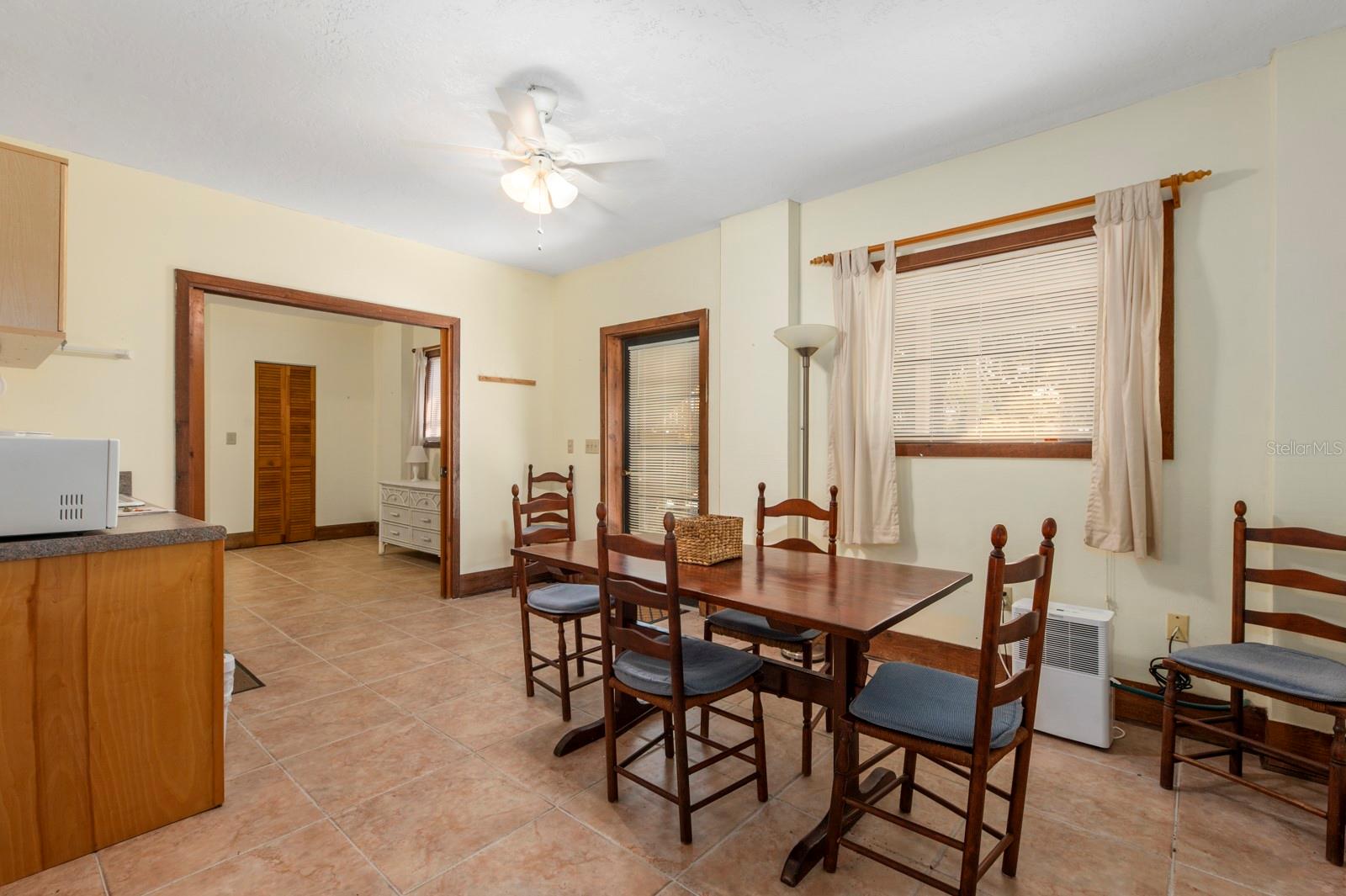 SOUTH VENICE SHORES - Residential