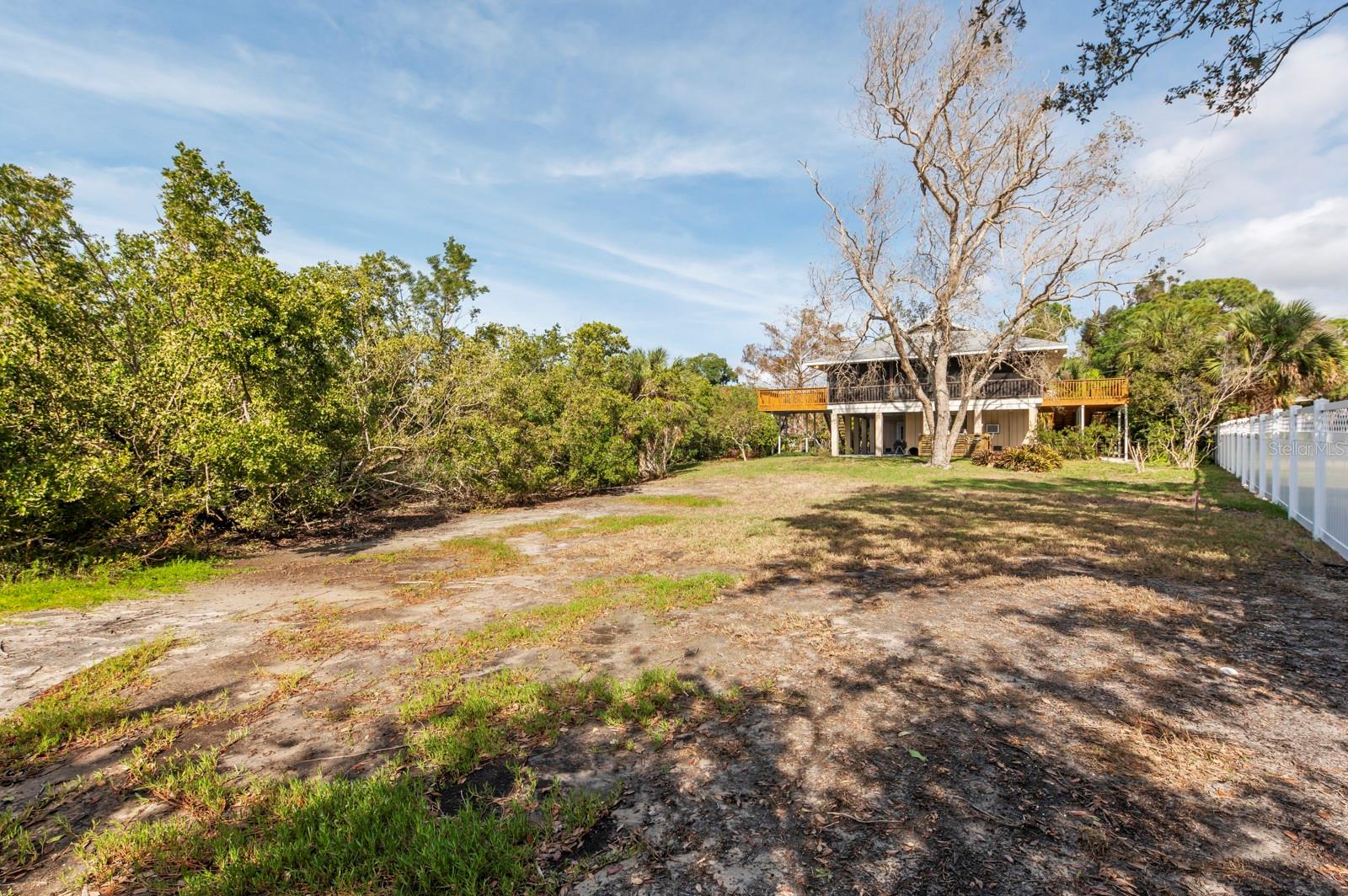 SOUTH VENICE SHORES - Residential
