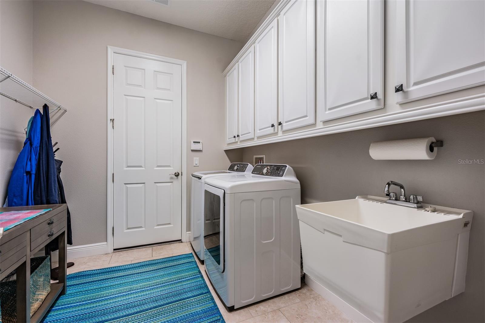 LAKESHORE RANCH PH 2 & 3 - Residential