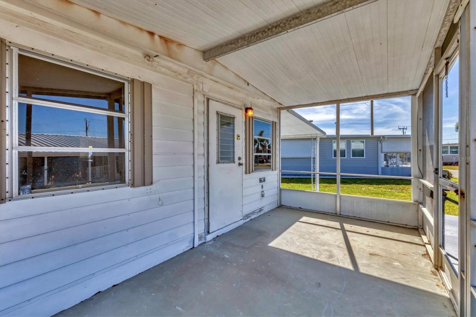 DE SOTO COMMUNITY UNIT ONE - Residential