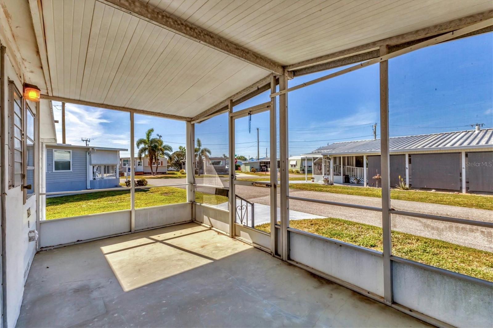 DE SOTO COMMUNITY UNIT ONE - Residential