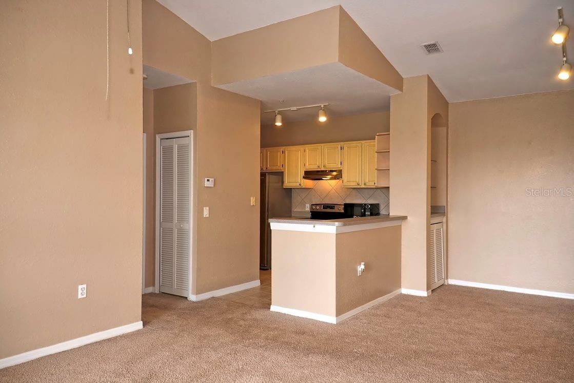 VISCONTI WEST - Residential Lease