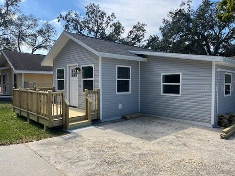Photo of 1574 Ewing Avenue, Clearwater, FL 33756 (MLS # TB8423247) Photo of 1574 Ewing Avenue, Clearwater, FL 33756 (MLS # TB8423247)