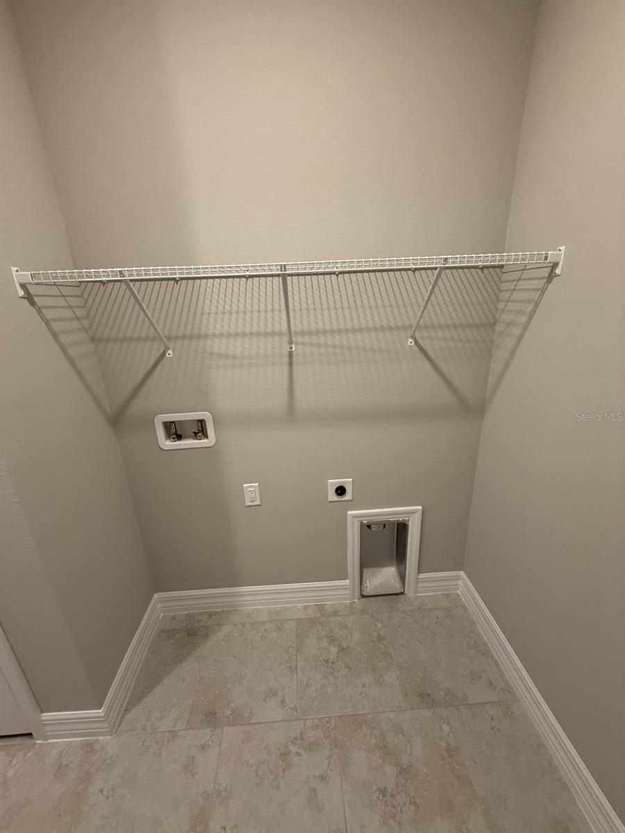 PORT CHARLOTTE SUB 08 - Residential Lease