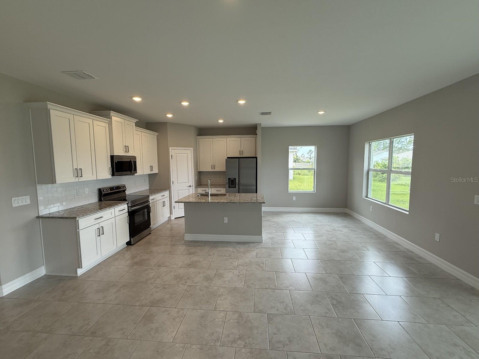 PORT CHARLOTTE SUB 08 - Residential Lease