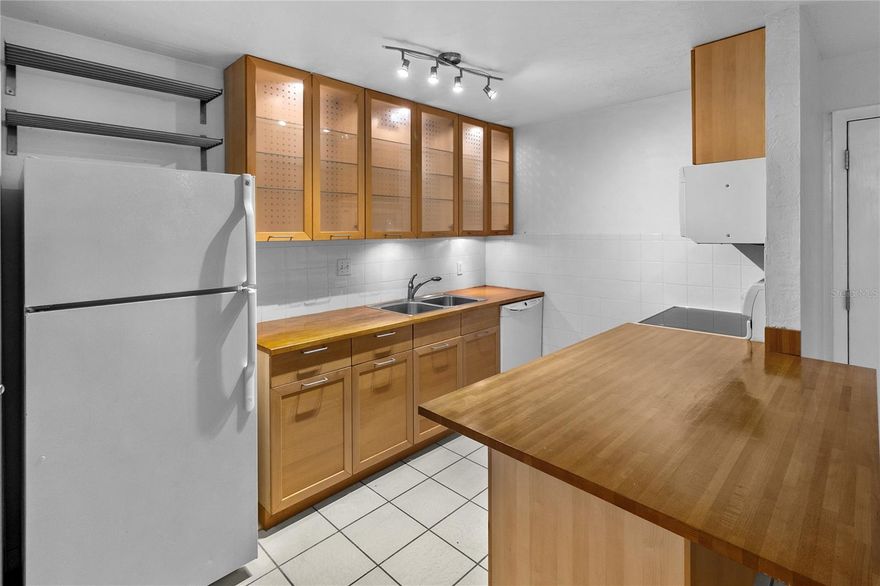 Welcome to **1015 SW 9th Street, Gainesville, FL** — a charming first-floor residence offering comfort, convenience, and an unbeatable location. This thoughtfully designed 1-bedroom, 1-bathroom unit provides easy access with no stairs, making it ideal for anyone seeking a hassle-free lifestyle. The open living and kitchen area creates a cozy, functional layout perfect for relaxing or entertaining. You’ll also enjoy the convenience of an in-unit washer and dryer and a private outdoor space to unwind after a long day.

Located just minutes from the **University of Florida**, **UF Health/Shands Hospital**, and the **UF Medical and Dental Schools**, this home is a dream for , healthcare professionals, and faculty members alike. Major roads, public transportation, local restaurants, coffee shops, and shopping are all nearby, ensuring that everything you need is right at your fingertips.

Set within a quiet, established community, this first-floor unit offers the best of both worlds — peaceful surroundings with close proximity to Gainesville’s vibrant core. Whether you’re looking for a primary residence, a convenient place near campus, or an easy-to-maintain investment, 1015 SW 9th Street delivers the perfect blend of comfort, accessibility, and location.