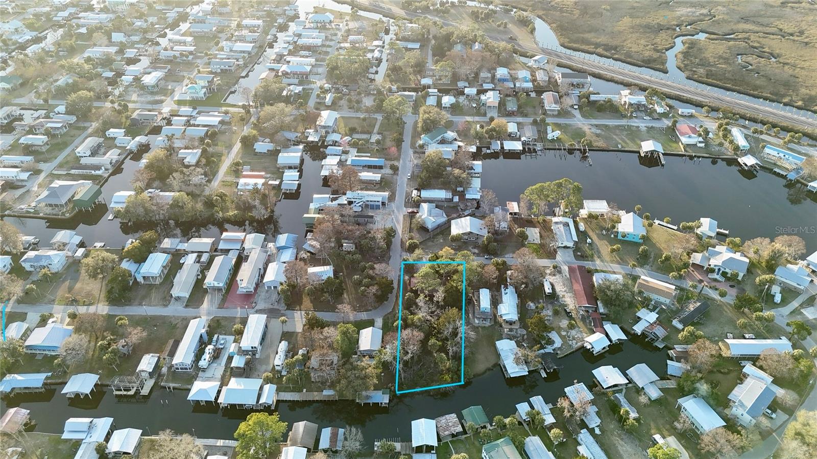 SUWANNEE SHORES ADD - Land