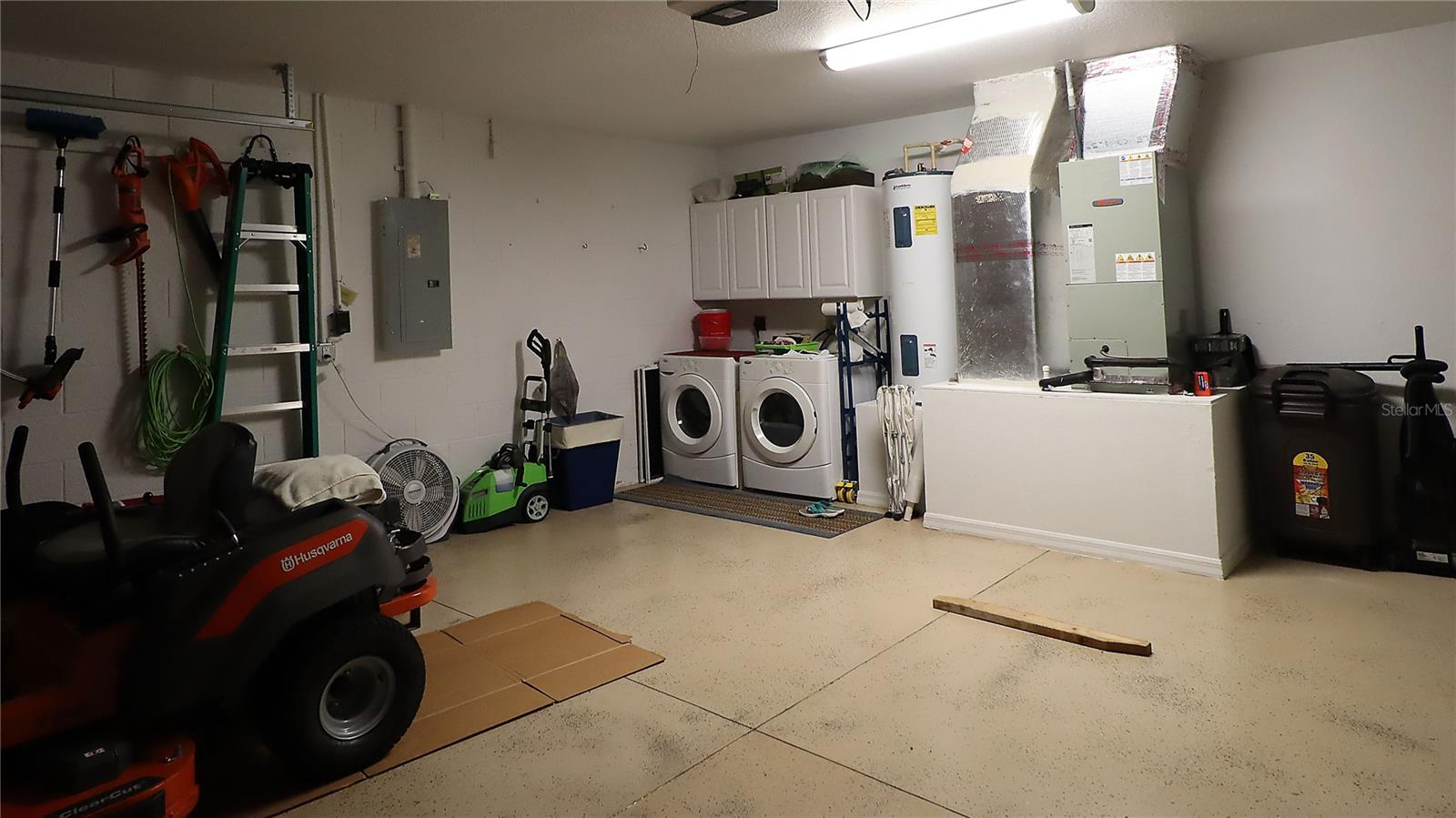 BELLEVIEW HEIGHTS ESTATE - Residential