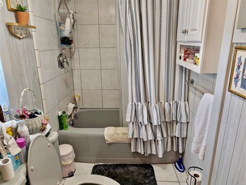 Tiny photo for 24302 Maxwell Street, Astor, FL 32102 (MLS # R4910456)