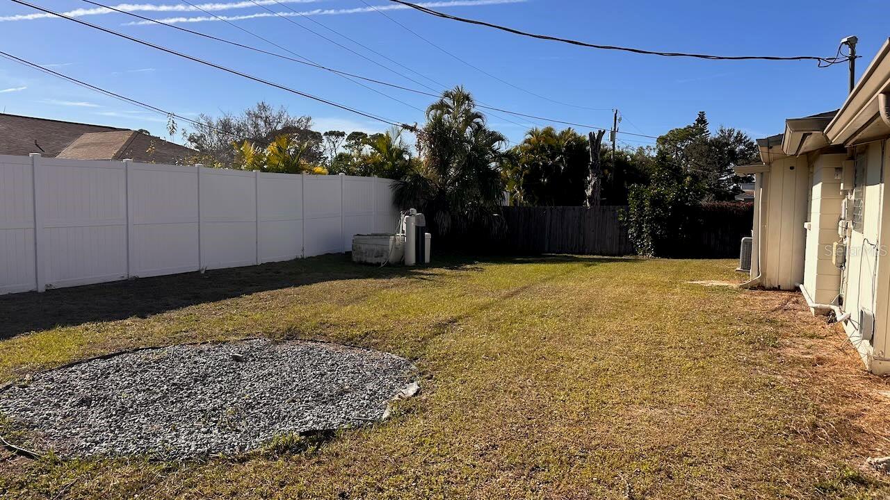 SOUTH VENICE - Residential