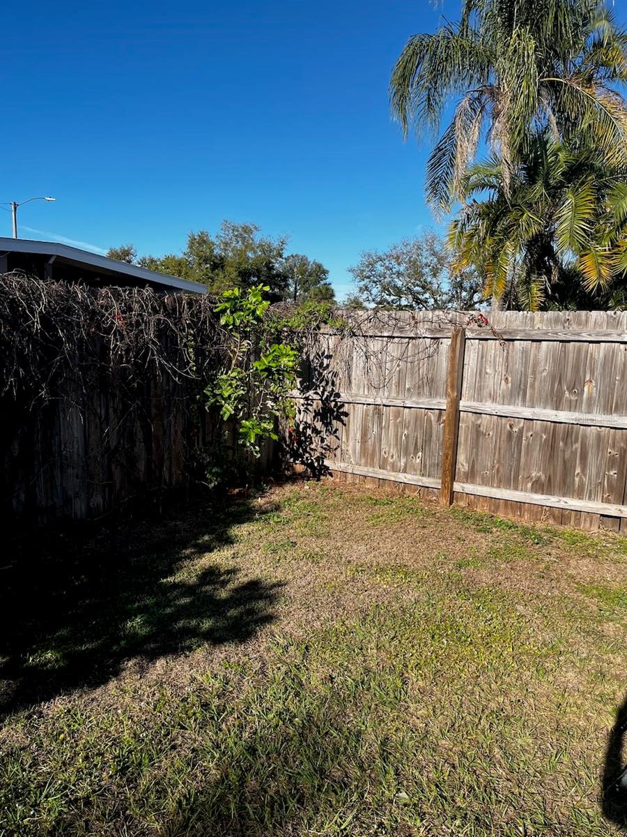 SOUTH VENICE - Residential