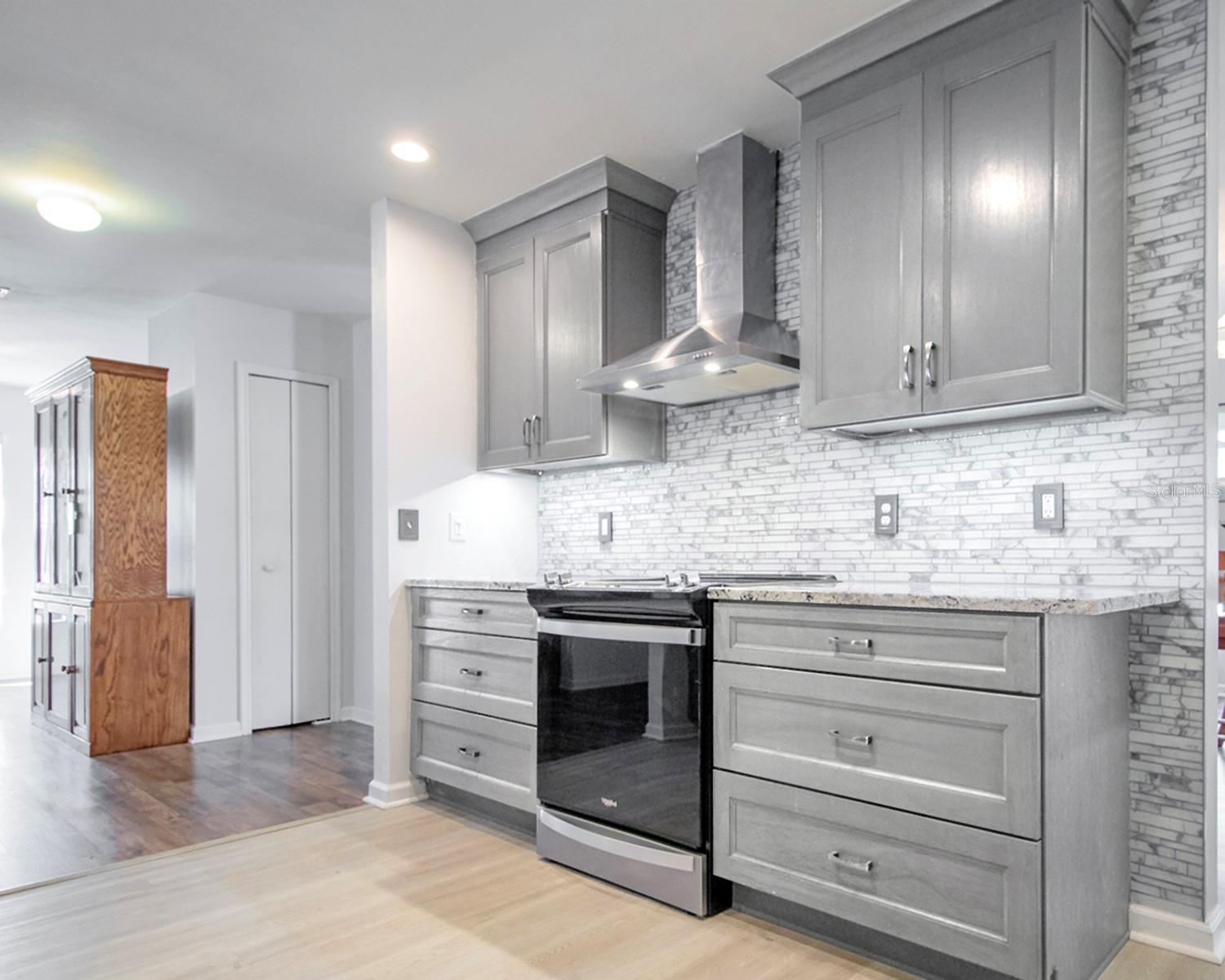 LAKE CATHERINE SHORES - Residential