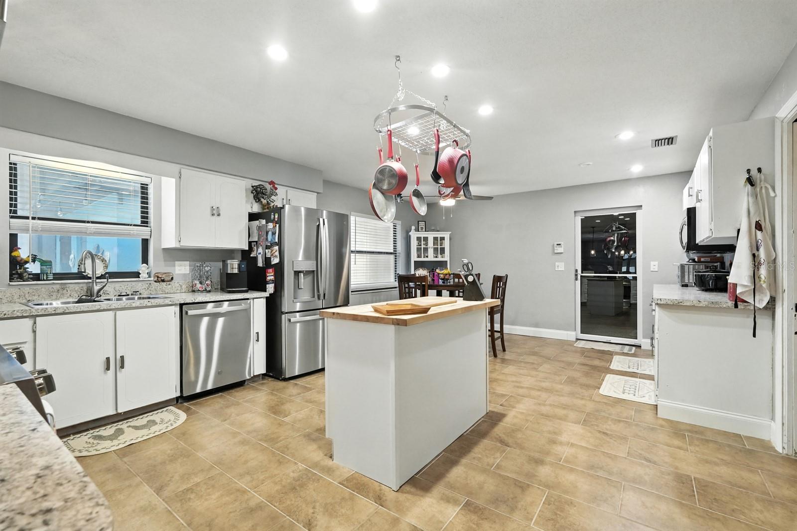 SPRUCE CREEK ESTATES UNIT 02 - Residential