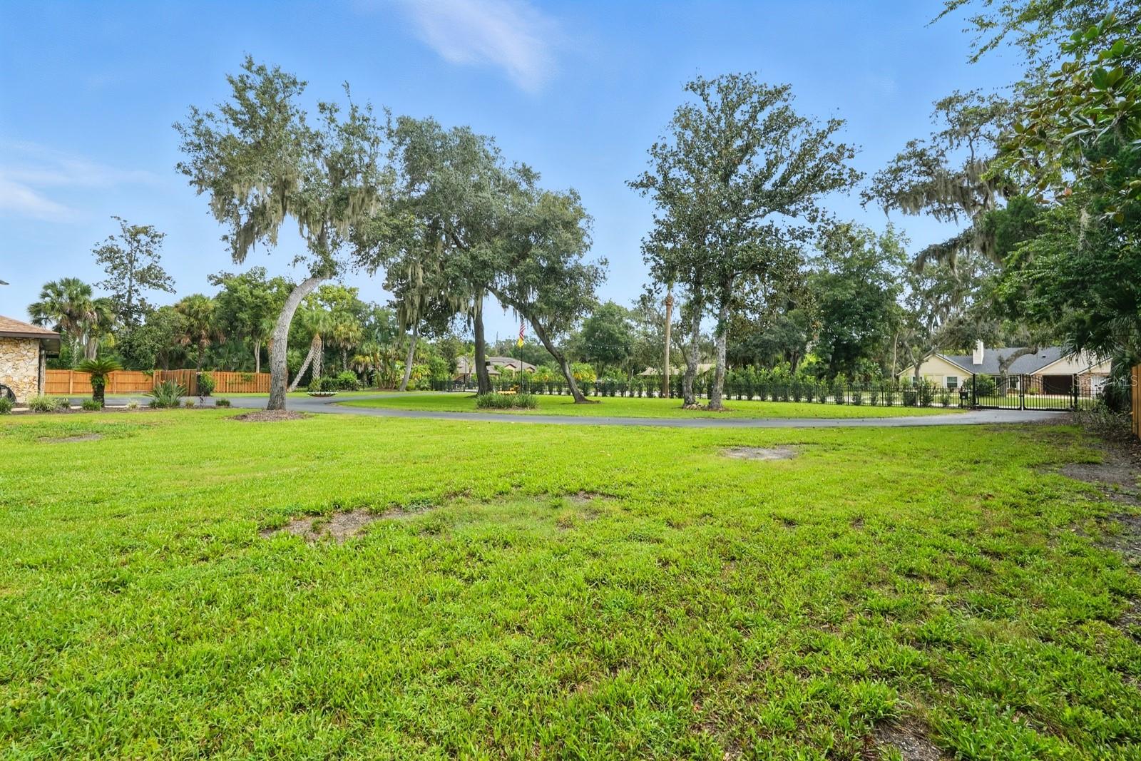 SPRUCE CREEK ESTATES UNIT 02 - Residential