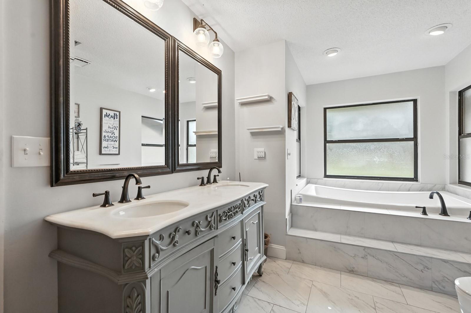 SPRUCE CREEK ESTATES UNIT 02 - Residential