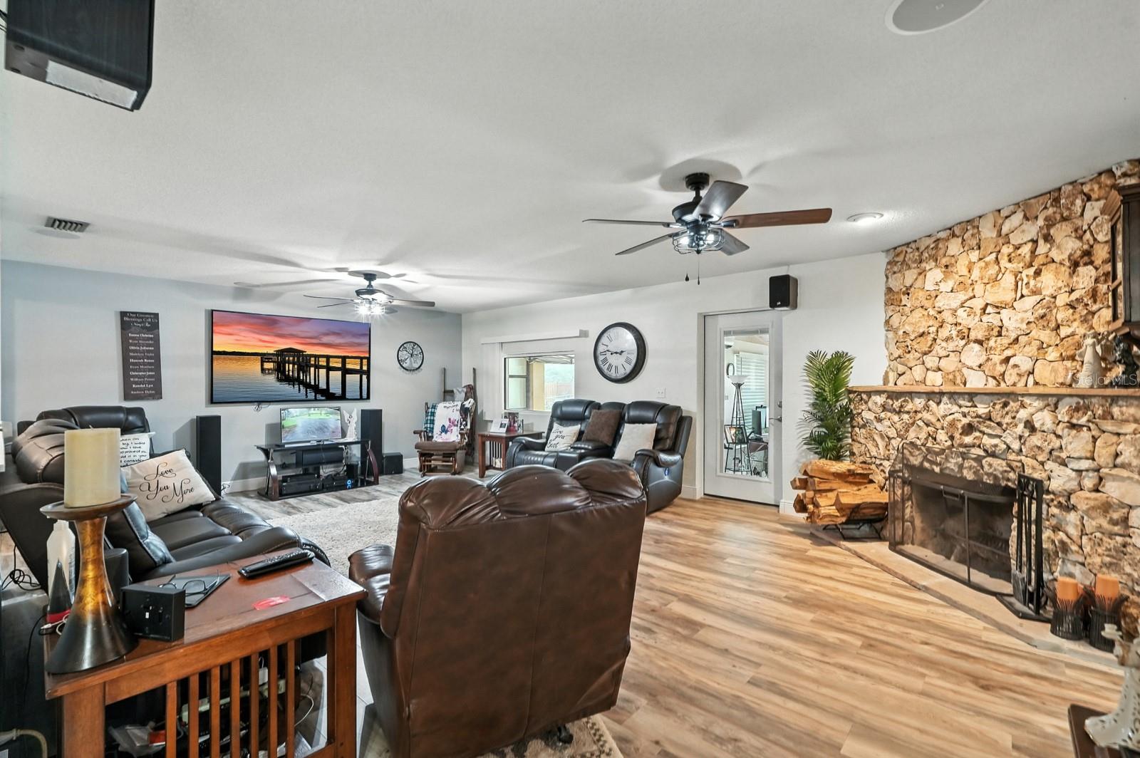 SPRUCE CREEK ESTATES UNIT 02 - Residential