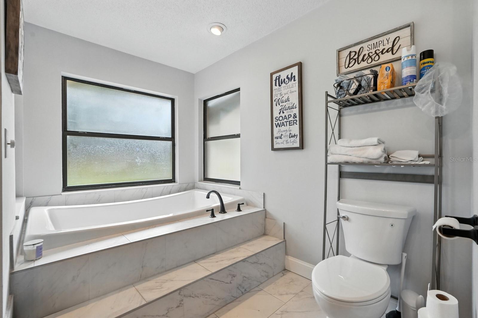 SPRUCE CREEK ESTATES UNIT 02 - Residential