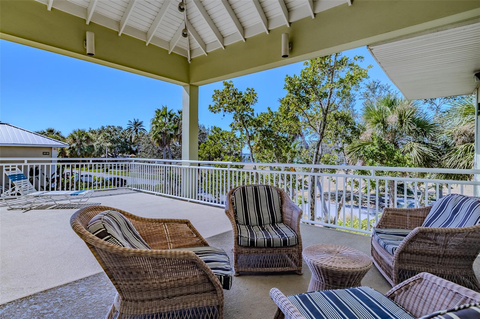 BAHIA BEACH TWNHMS PH 1A - Residential