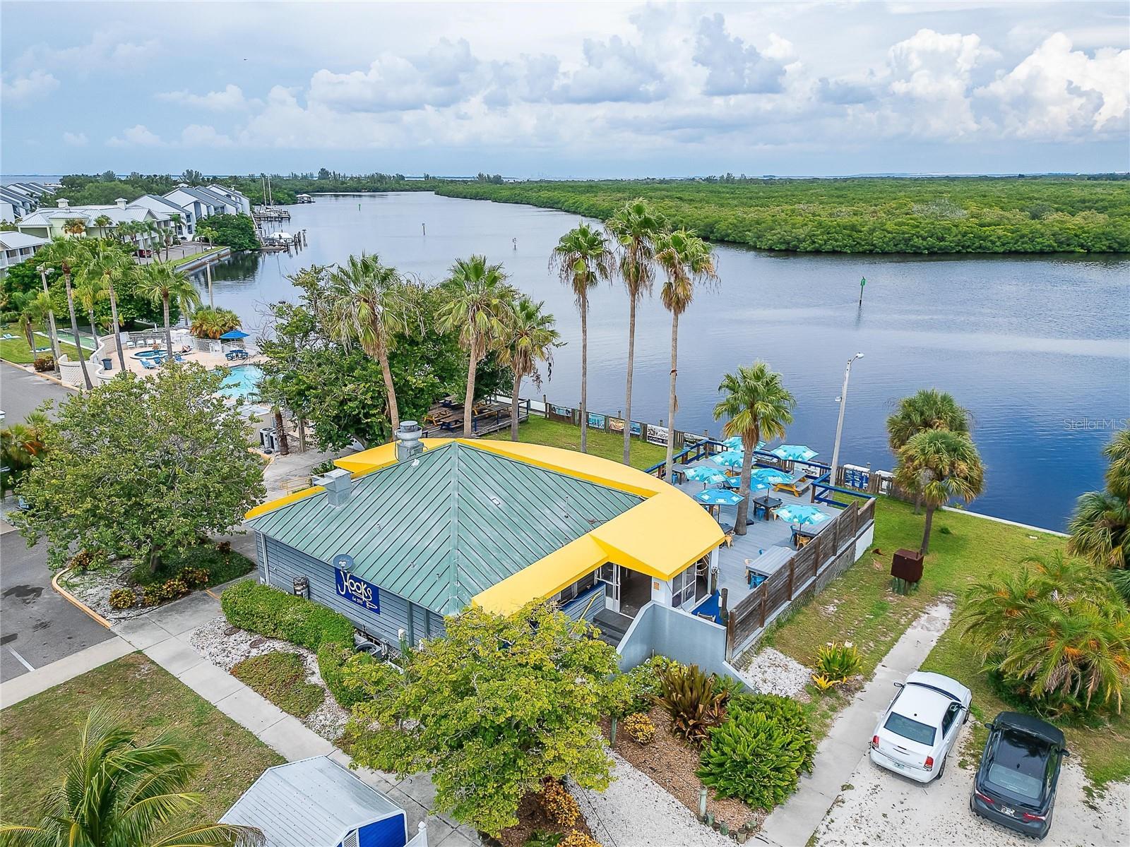 BAHIA BEACH TWNHMS PH 1A - Residential