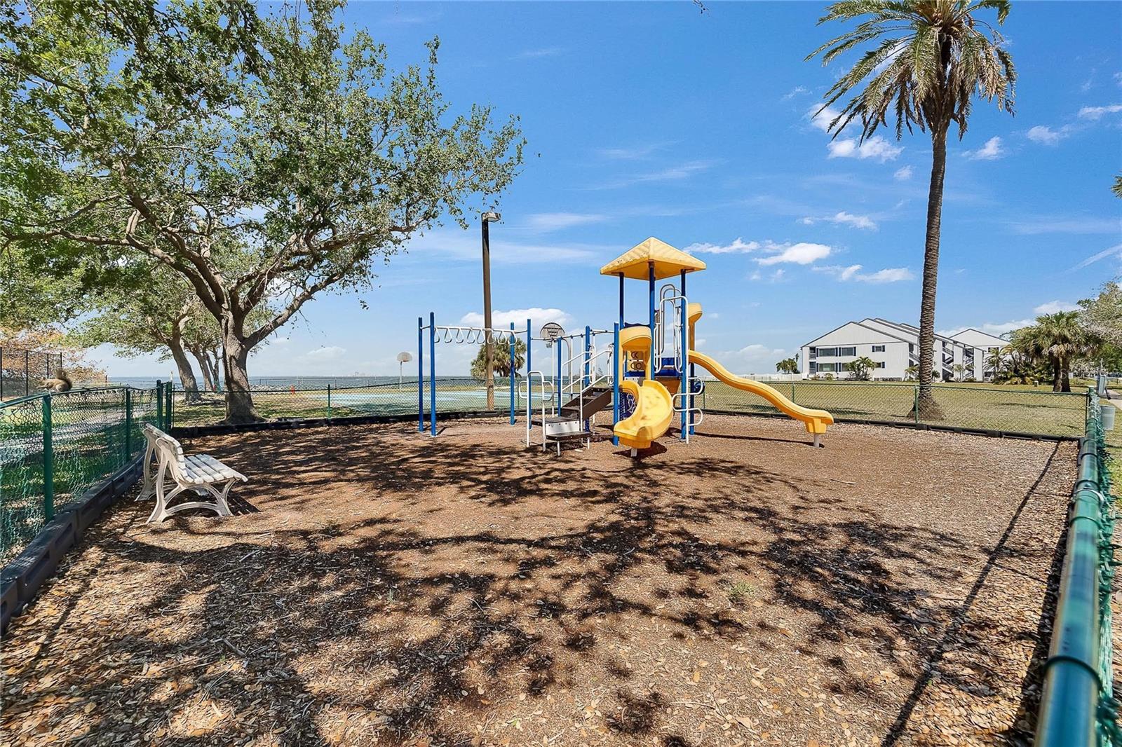 BAHIA BEACH TWNHMS PH 1A - Residential